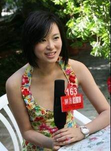 黄璐