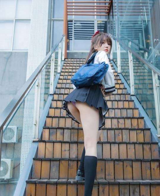 �콵Ů�Ӵ�2¥������δ��ɾӣ��torrent