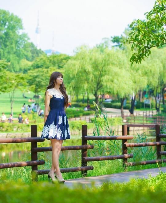 ������Ů�˽�